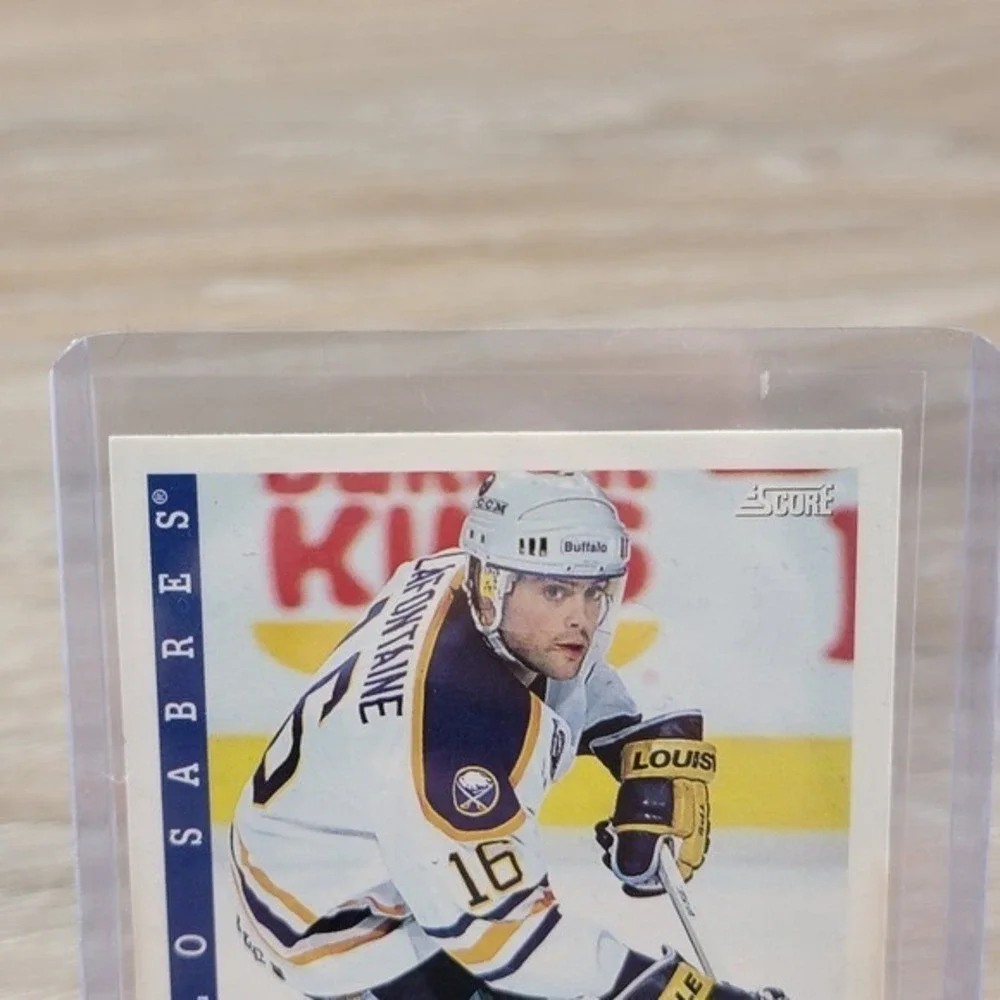 1993 Score Pat Lafontaine Buffalo Sabres Autographed Hockey Card 345